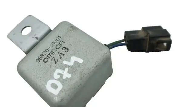 Hyundai H-1, Starex, Satellite Other relay 9682021001