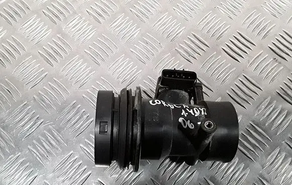 Toyota Corolla E120 E130 Mass air flow meter 2220433010 1974002260