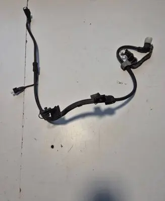 Mercedes-Benz CLA C118 X118 Rear ABS sensor wiring A2475461100 A1775403201