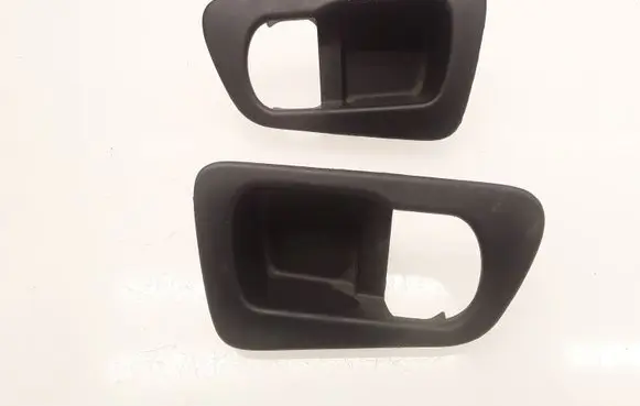 Nissan Qashqai Rear door interior handle trim 82683JD00A 82682JD00A