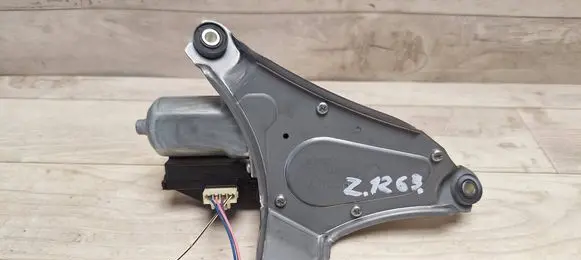 Toyota Auris 150 Rear window wiper motor 8513002030 2596000822