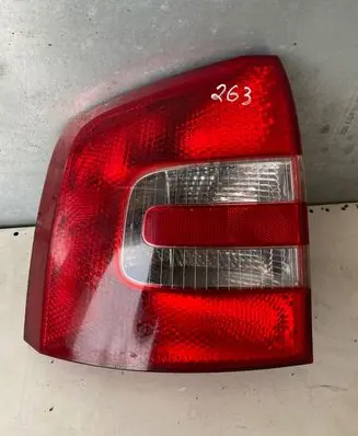 Skoda Octavia Mk2 (1Z) Rear/tail lights 1Z9945095