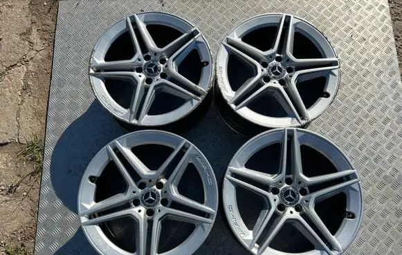 R19 alloy rim