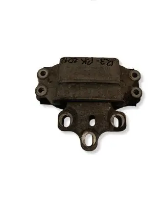 Audi Q3 8U Engine mount bracket 