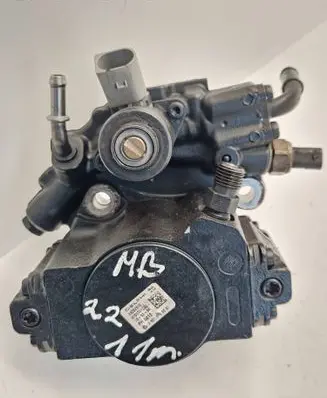Mercedes-Benz E W212 Fuel injection high pressure pump 28252613 A6510100601 0101741CDE