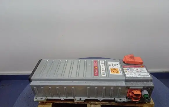 Citroen DS5 Hybrid / electric car battery 9802300880