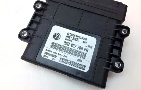 Volkswagen PASSAT CC Gearbox control unit/module 09G927750FR