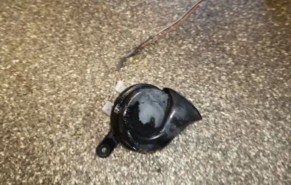 Mercedes-Benz CLK A208 C208 Horn signal