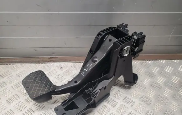 Audi Q3 F3 Brake pedal 5Q1723058CC