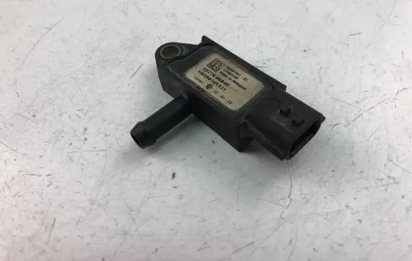 Nissan Juke I F15 Exhaust gas pressure sensor 227709604R