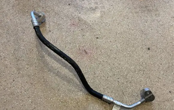 BMW i4 Air conditioning (A/C) pipe/hose 9474794