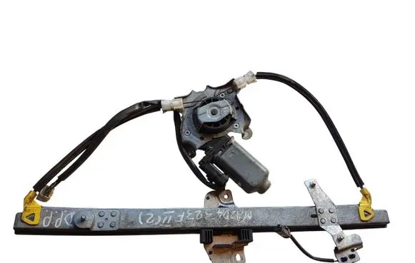Mazda 323 F Front door window regulator with motor 400538C