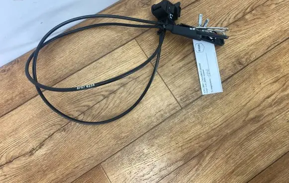 Chevrolet Corvette C6 Fuel cap flap release cable 57576235PINYA 57576235
