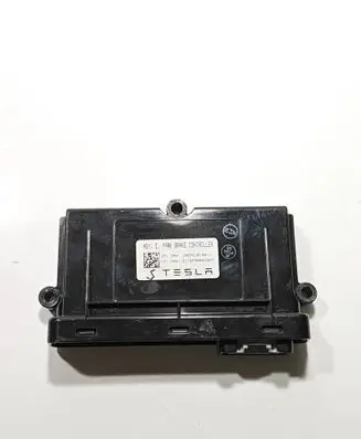 Tesla Model S Rear brake EMF control unit/module 100761800J 2118FR0001607