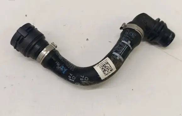 BMW X1 U11 Engine coolant pipe/hose 8478464