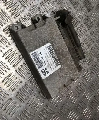 Fiat Punto (188) Engine control unit/module 46467018 6160206302 16FEB