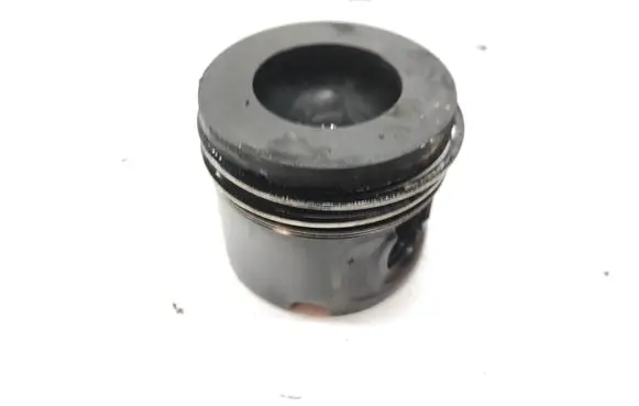 BMW 5 E60 E61 Piston 0840BB