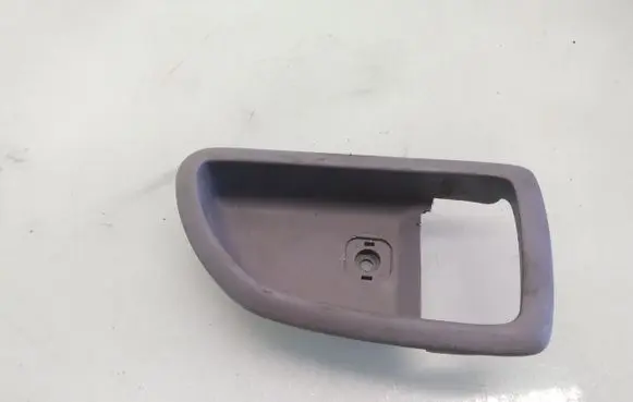 KIA Sorento Other front door trim element 826223E000