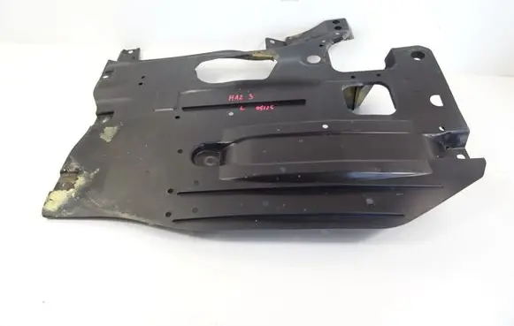 Mazda 3 III Engine splash shield/under tray
