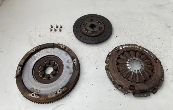 Toyota Corolla Verso E121 Clutch set kit