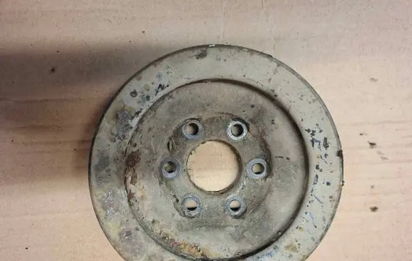 Mercedes-Benz 280 450 W116 Crankshaft pulley
