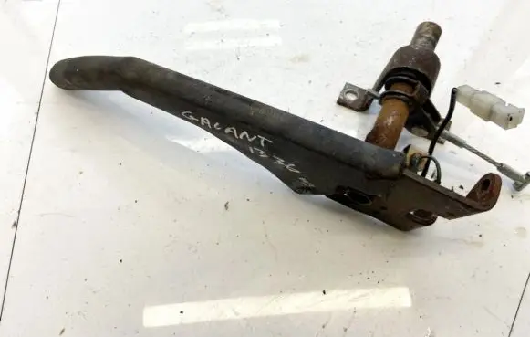 Mitsubishi Galant Handbrake/parking brake lever assembly