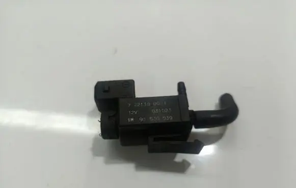 Opel Vectra C Turbo solenoid valve 72213800I