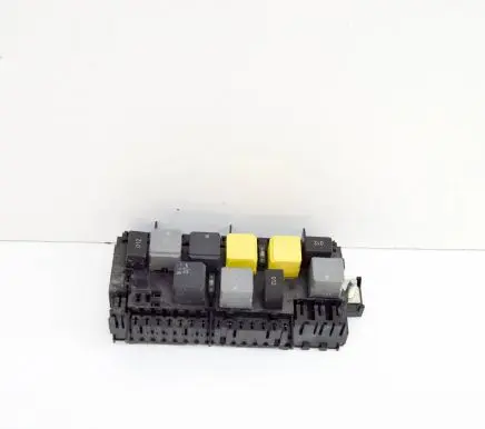 Mercedes-Benz GLE (W166 - C292) Fuse module A1669068201 3954049