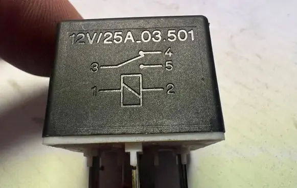 Peugeot 406 Other relay 12V25A03501