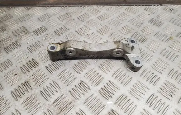 Chrysler Pacifica Driveshaft support bearing bracket 52123981AA