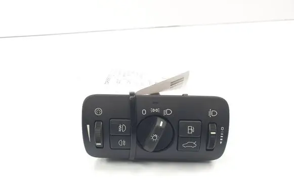 Volvo V70 Light switch 30739415