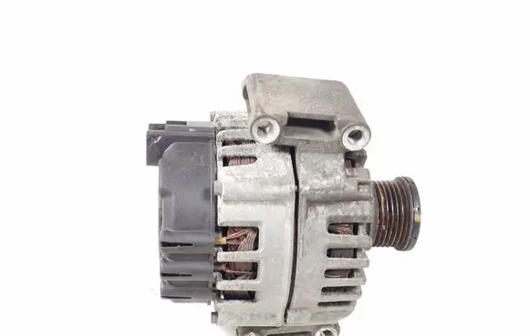Mercedes-Benz E C207 W207 Generator/alternator A0009063622