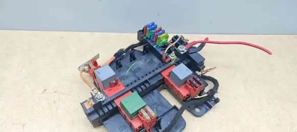 Mercedes-Benz ML W163 Fuse box set 1635450405