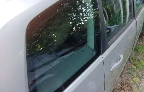 Ford Focus C-MAX Rear side window