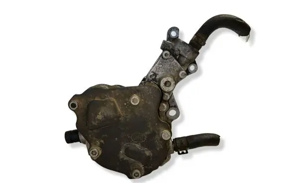 Volkswagen Touran I Vacuum pump 038145209E
