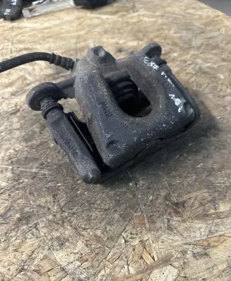 BMW 1 E81 E87 Front brake caliper