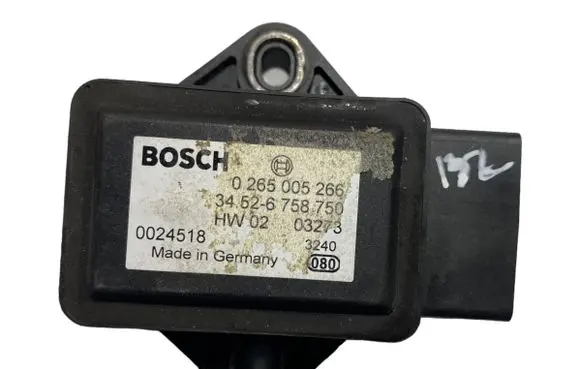 BMW 5 E39 ESP acceleration yaw rate sensor 6753694 34526758750 0024518