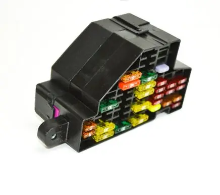 Volkswagen PASSAT B7 Fuse box set 3C2941824