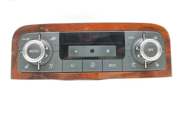 Volkswagen Touareg II Climate control unit 7P6907040R 5HB01043348 K030SW0411