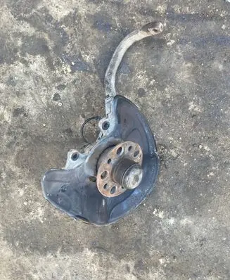 Mercedes-Benz E W211 Front wheel hub spindle knuckle