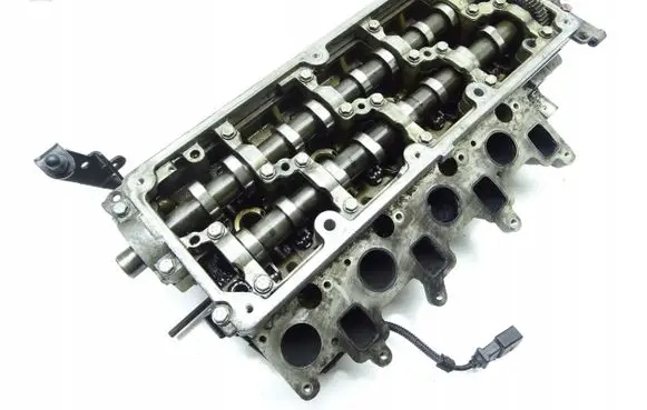 Skoda Superb B6 (3T) Engine head 