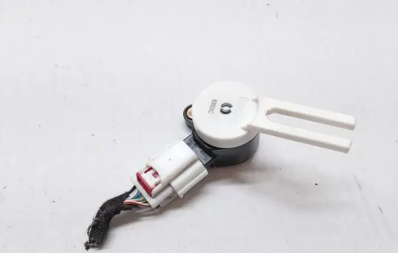 Opel Insignia A Brake pedal sensor switch 13597422