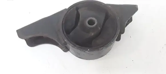 Nissan Almera Tino Engine mount bracket