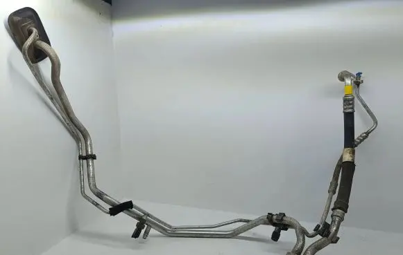 Peugeot 307 Air conditioning (A/C) pipe/hose 9643124280 HUT020422 H020427