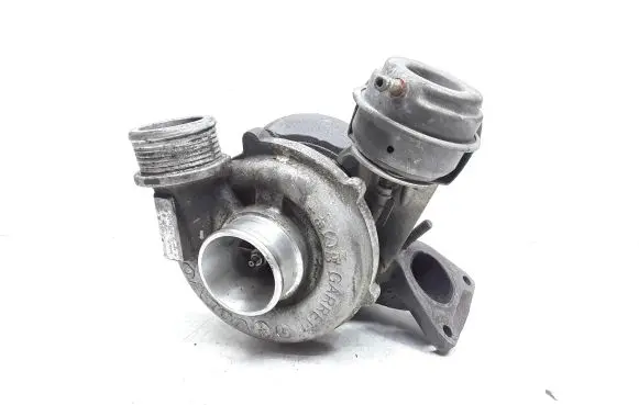 Volvo V70 Turbo 8653146 GT2052V