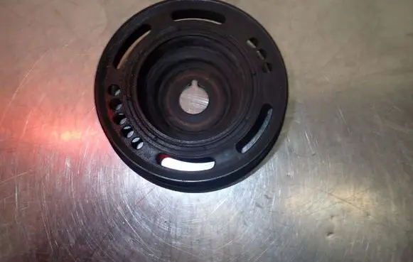 Chevrolet Cruze Crankshaft pulley 55565300