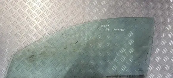 Nissan Primera Front door window glass four-door
