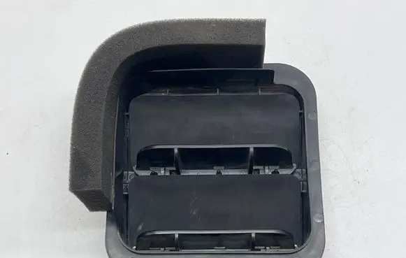 Subaru Forester SL Quarter panel pressure vent 72653AE010