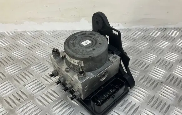 Seat Leon (5F) ABS Pump 5Q0907379K 5Q0614235 5Q0614517J
