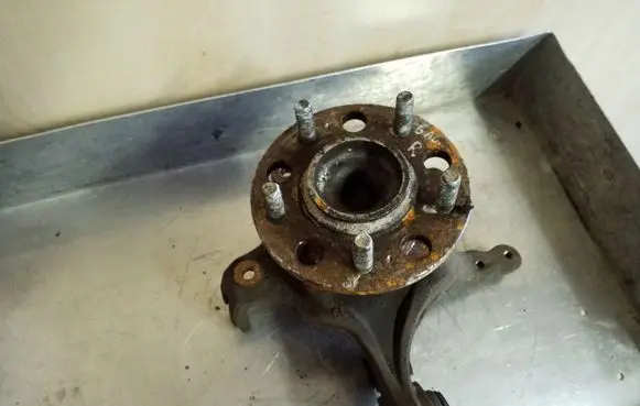 KIA Sportage Rear wheel hub